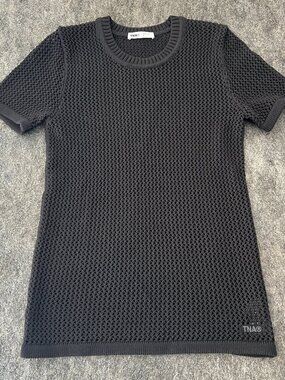 Aritzia TNA Delamont Sweater Mesh short-sleeve sweater size Small
